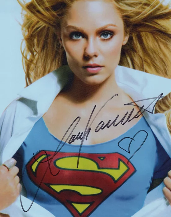 Laura Vandervoort autograph