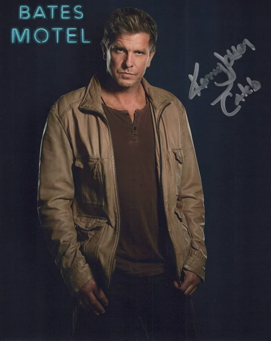 Kenneth Johnson autograph