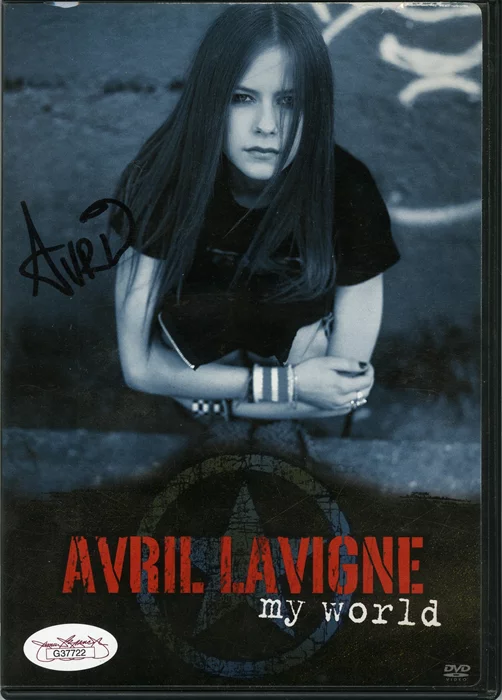 Avril Lavigne autograph