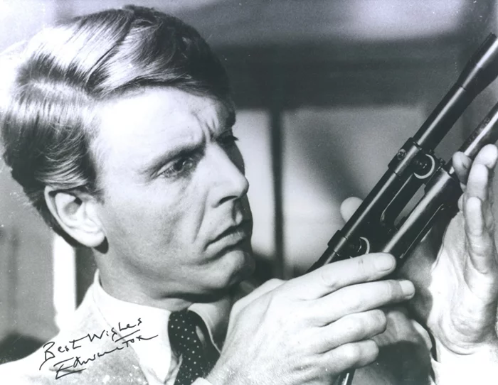 Edward Fox autograph