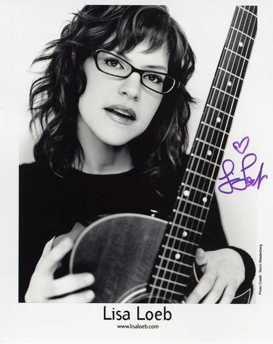 Lisa Loeb autograph