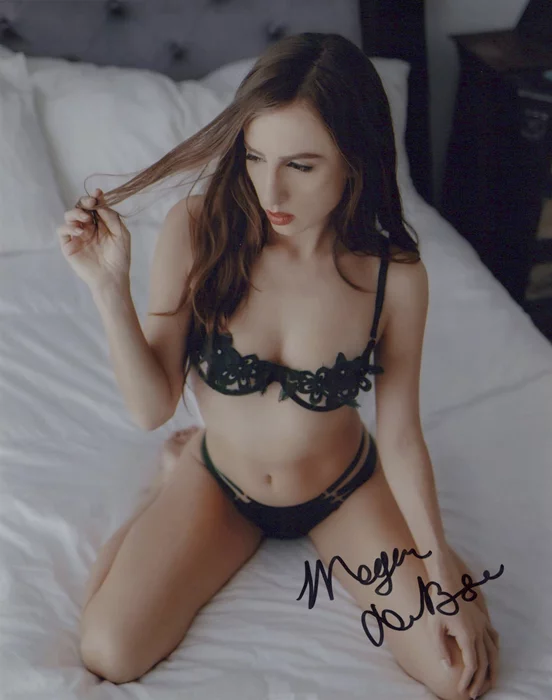 Megan Dubose autograph