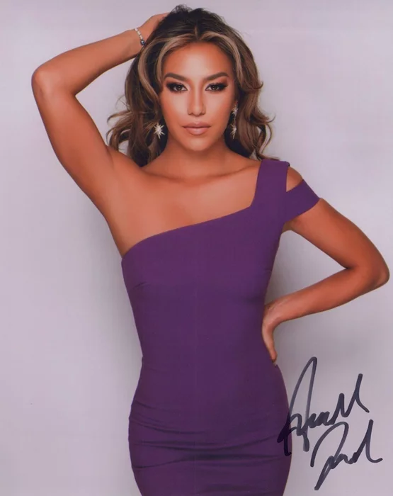 Amanda Ford autograph