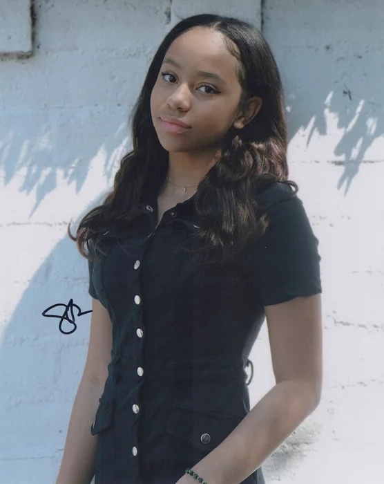 Sydney Raynell autograph