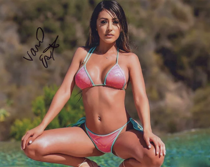 Vanessa Star autograph