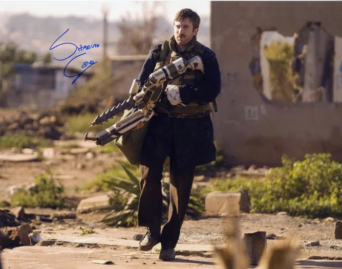 Sharlto Copley autograph