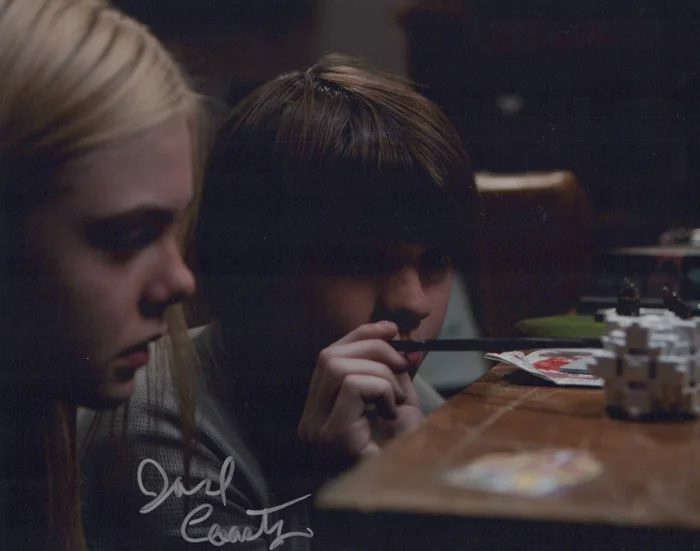 Joel  Courtney autograph