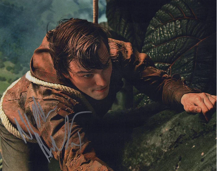Nicholas Hoult autograph