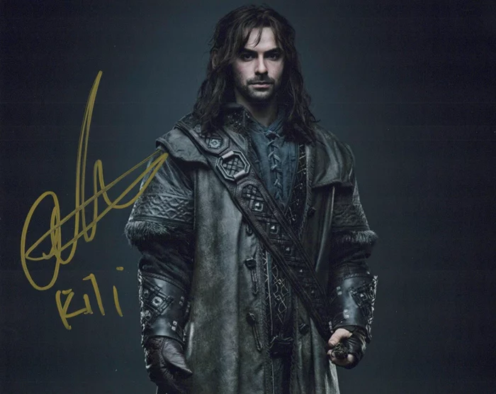 Aidan Turner autograph