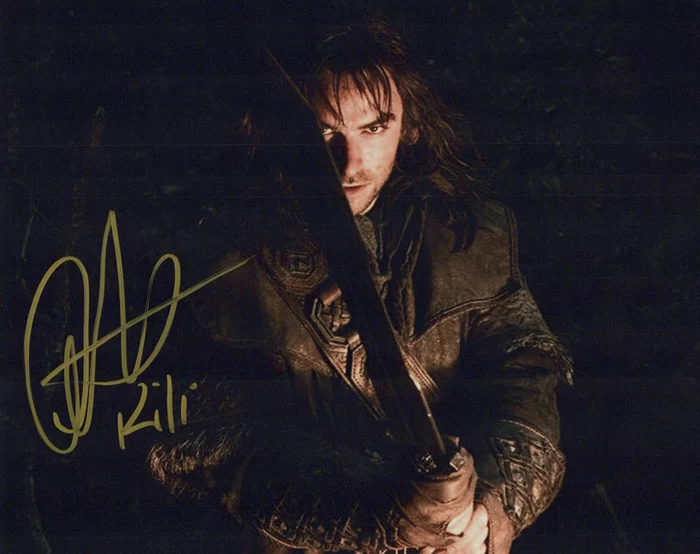 Aidan Turner autograph