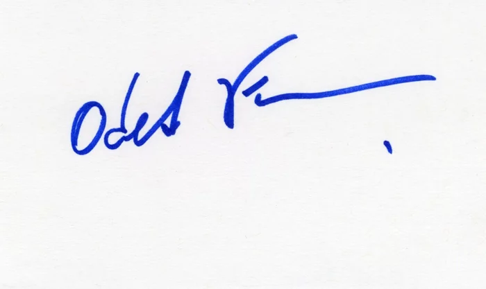 Oded Fehr autograph