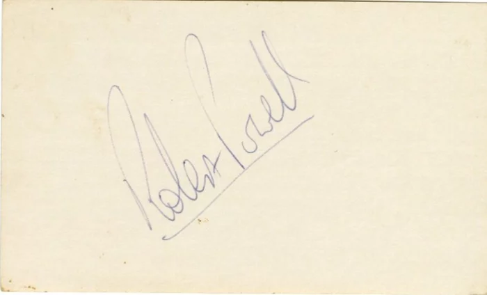 Robert Powell autograph