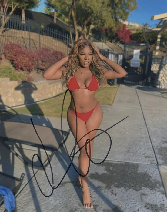 Jordyn Carter autograph