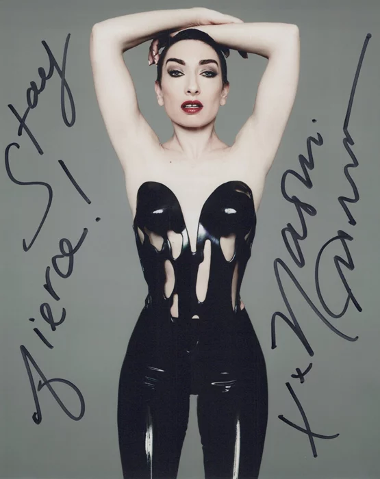Naomi Grossman autograph