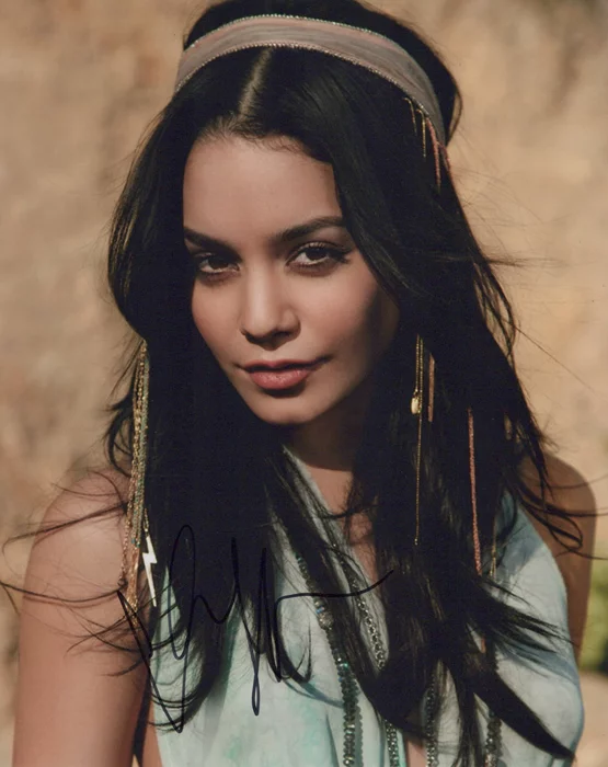 Vanessa Hudgens autograph