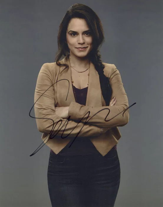 Sepideh Moafi autograph