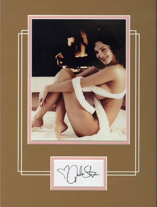 Julie Strain autograph