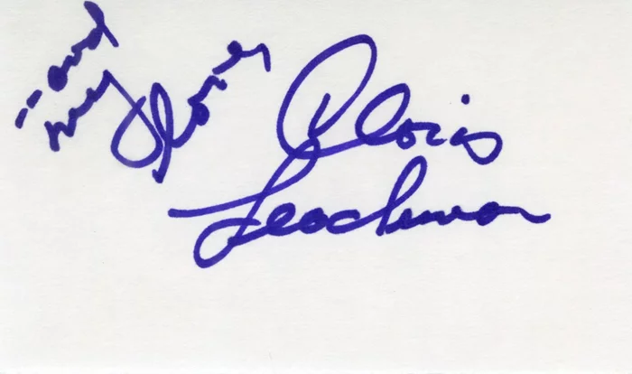 Cloris Leachman autograph