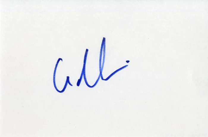 Adrian Grenier autograph