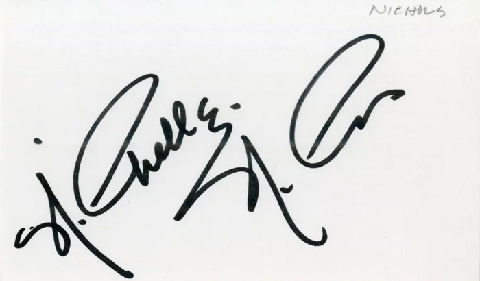 Nichelle Nichols autograph