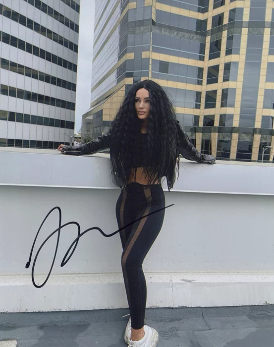 Inna Elsie autograph