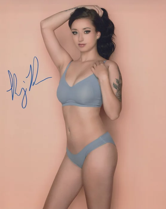 Kenzie Rose autograph