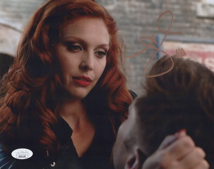 Alaina Huffman autograph