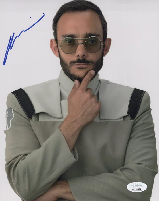 Omid Abtahi autograph