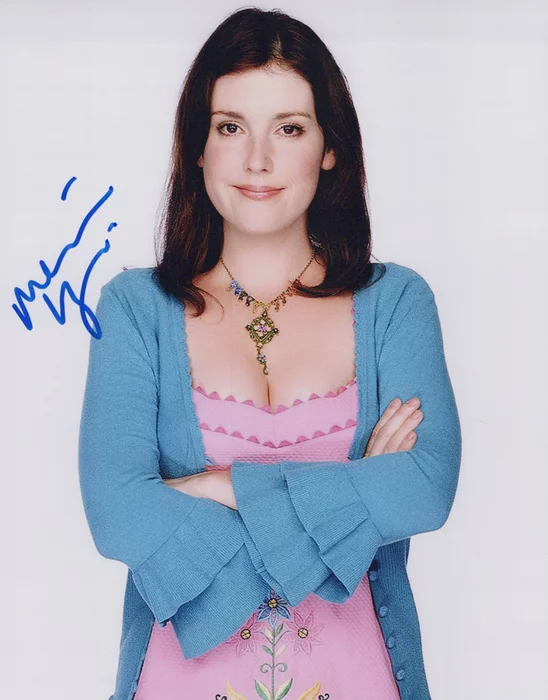 Melanie Lynskey autograph