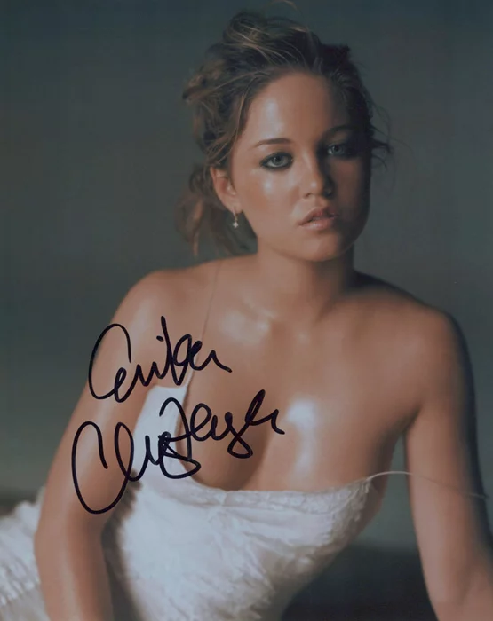 Erika Christensen autograph