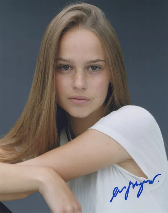 Clara Rugaard autograph