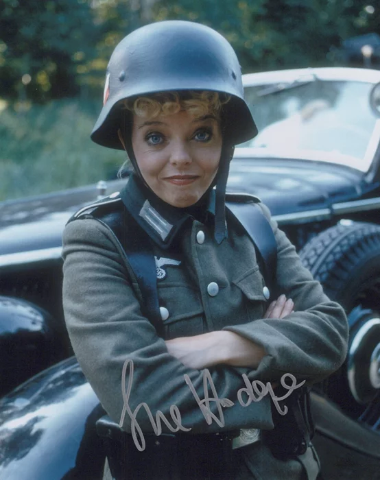 Sue Hodge autograph