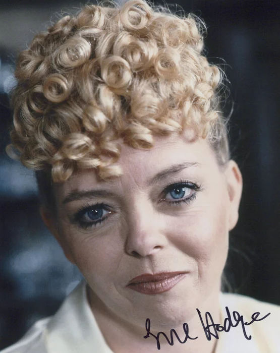 Sue Hodge autograph