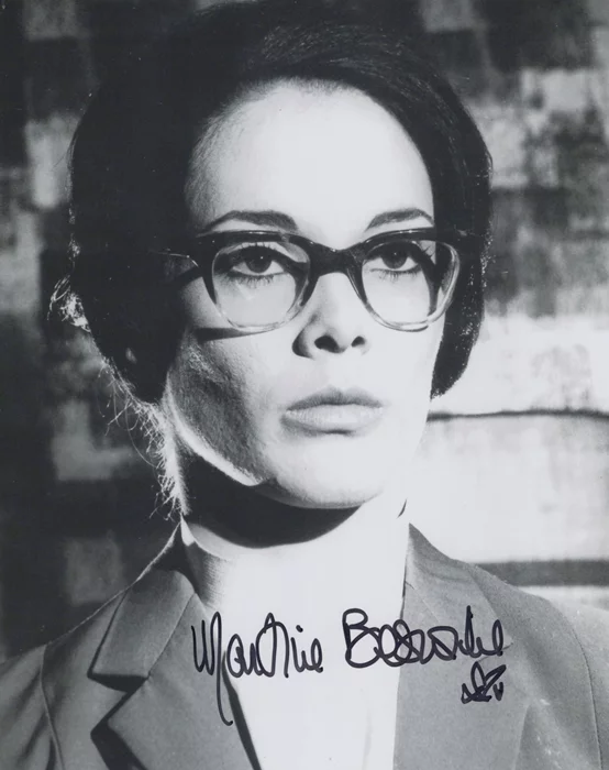 Martine Beswick autograph