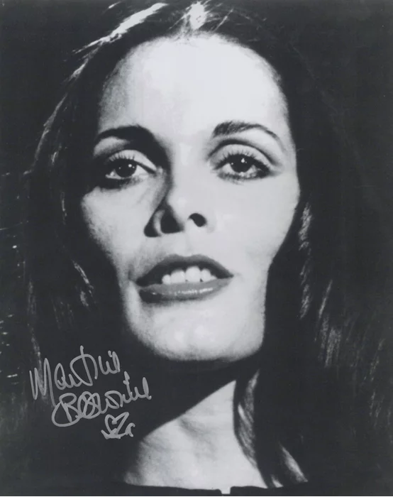 Martine Beswick autograph