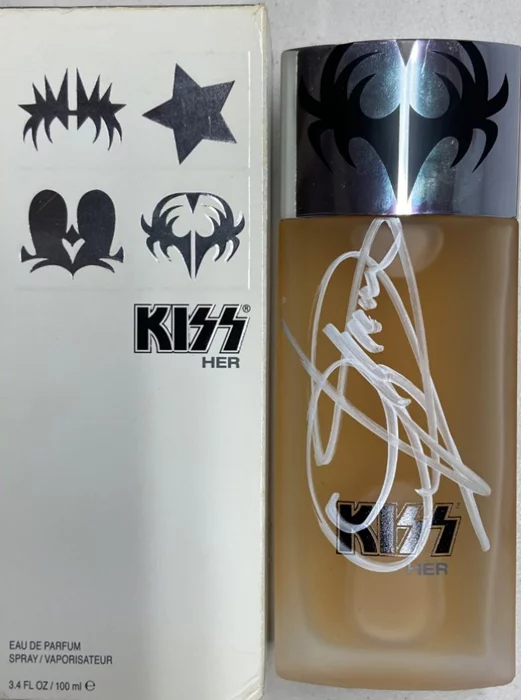 Gene Simmons autograph