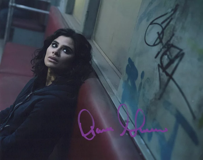 Diane Guerrero autograph