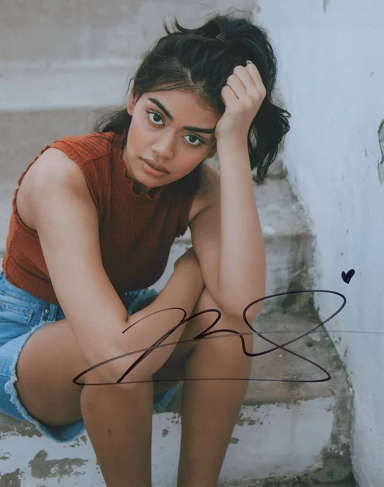 Megan Suri autograph