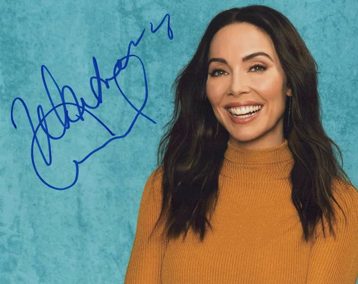 Whitney Cummings autograph