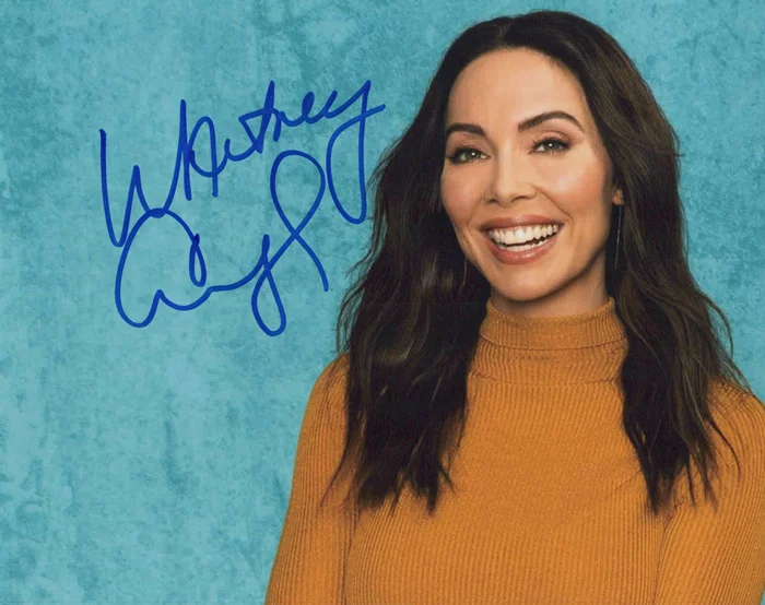 Whitney Cummings autograph