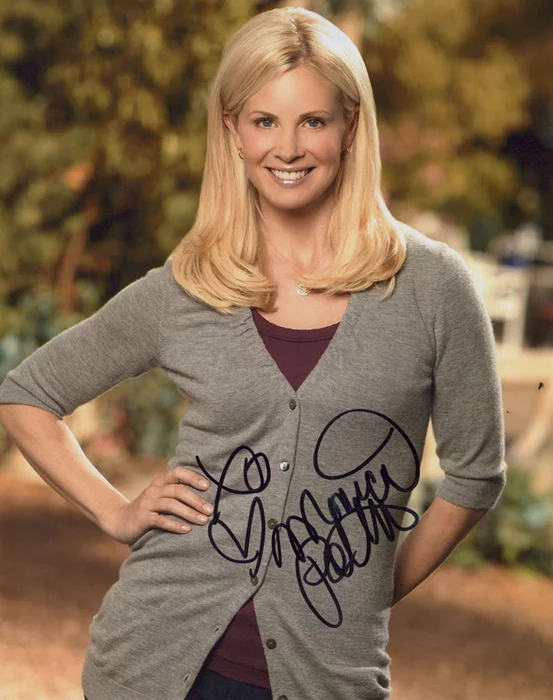 Monica Potter autograph