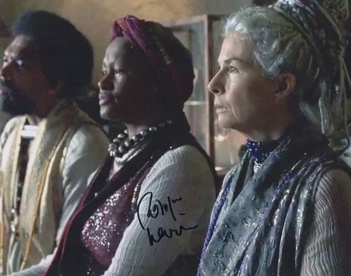 Robyn Nevin autograph