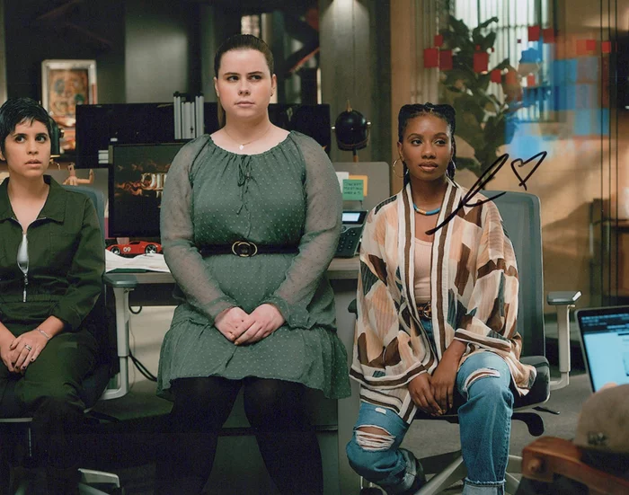 Imani Hakim autograph