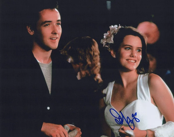 Ione Skye autograph