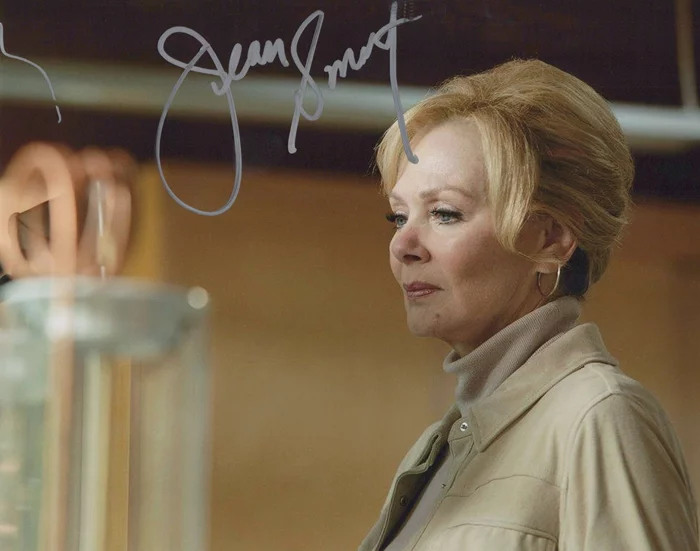 Jean Smart autograph