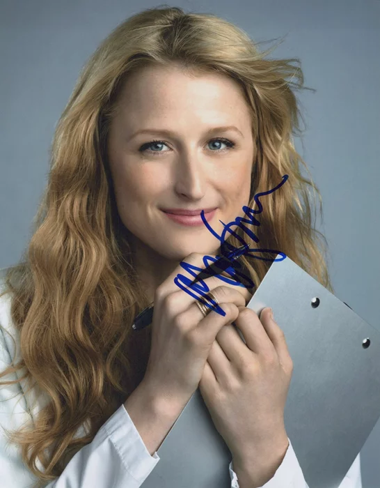 Mamie Gummer autograph