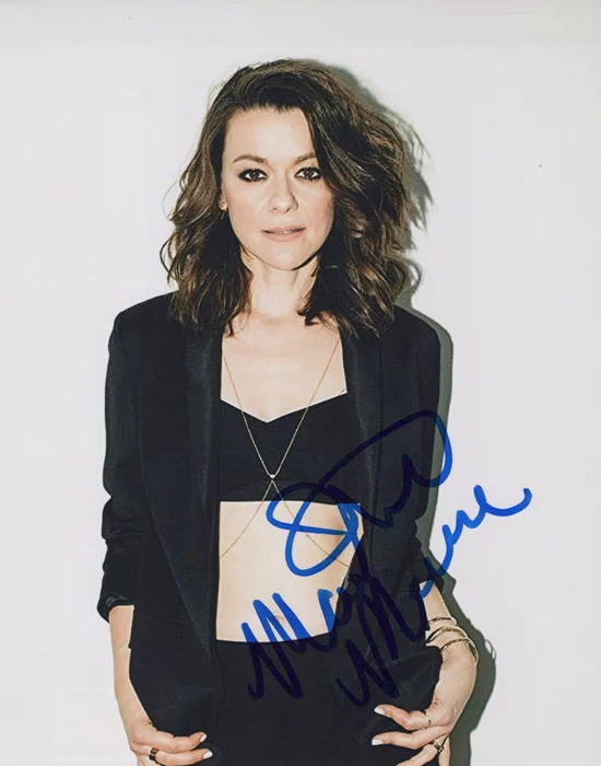 Maribeth Monroe autograph