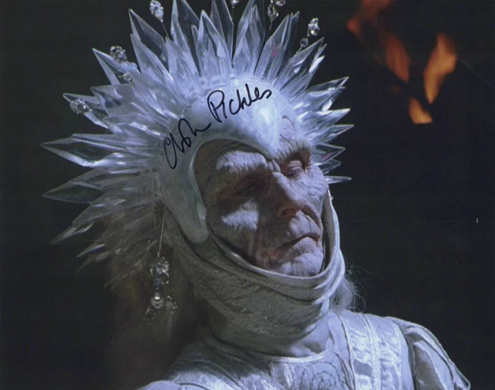 Christina Pickles autograph