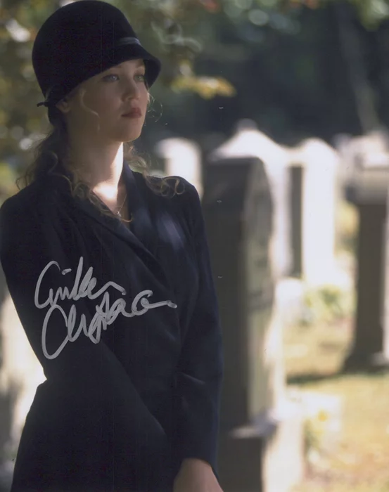 Erika Christensen autograph