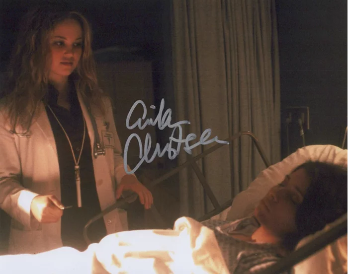 Erika Christensen autograph